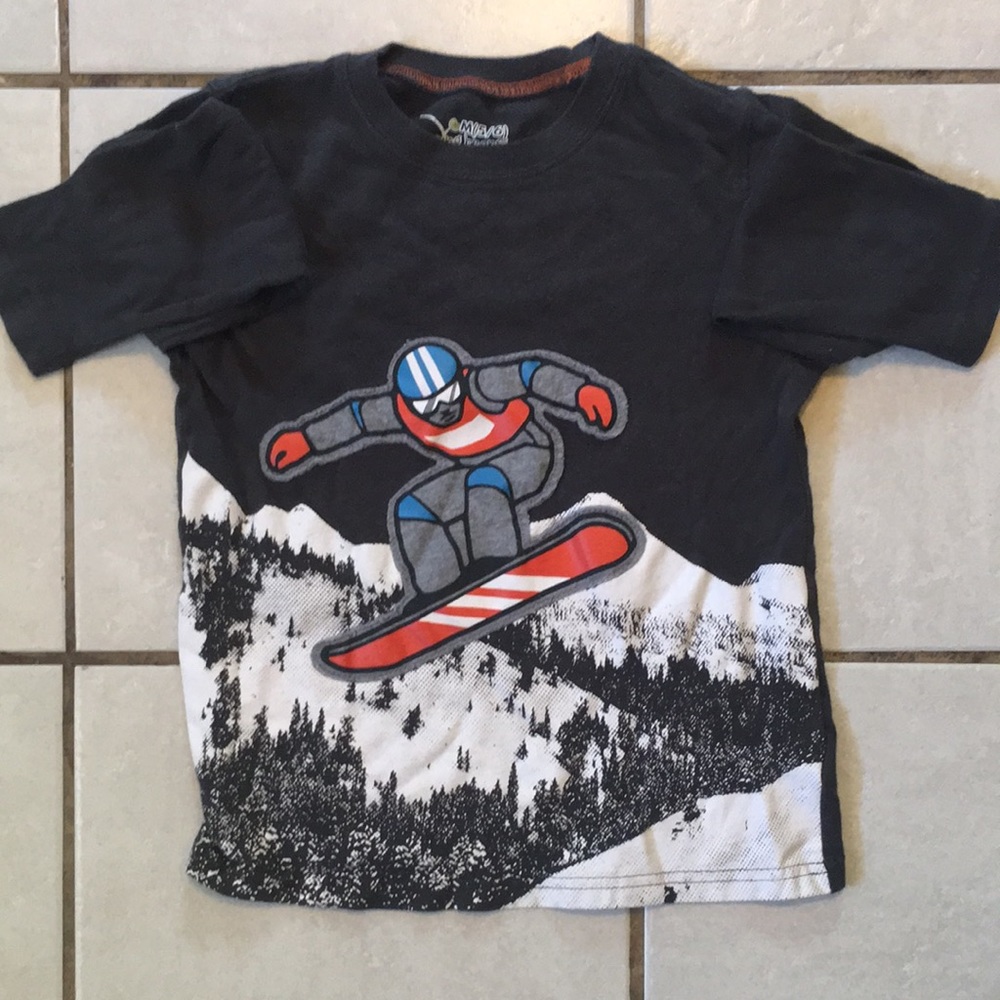 BOYS T-SHIRT - Picture 5 of 9